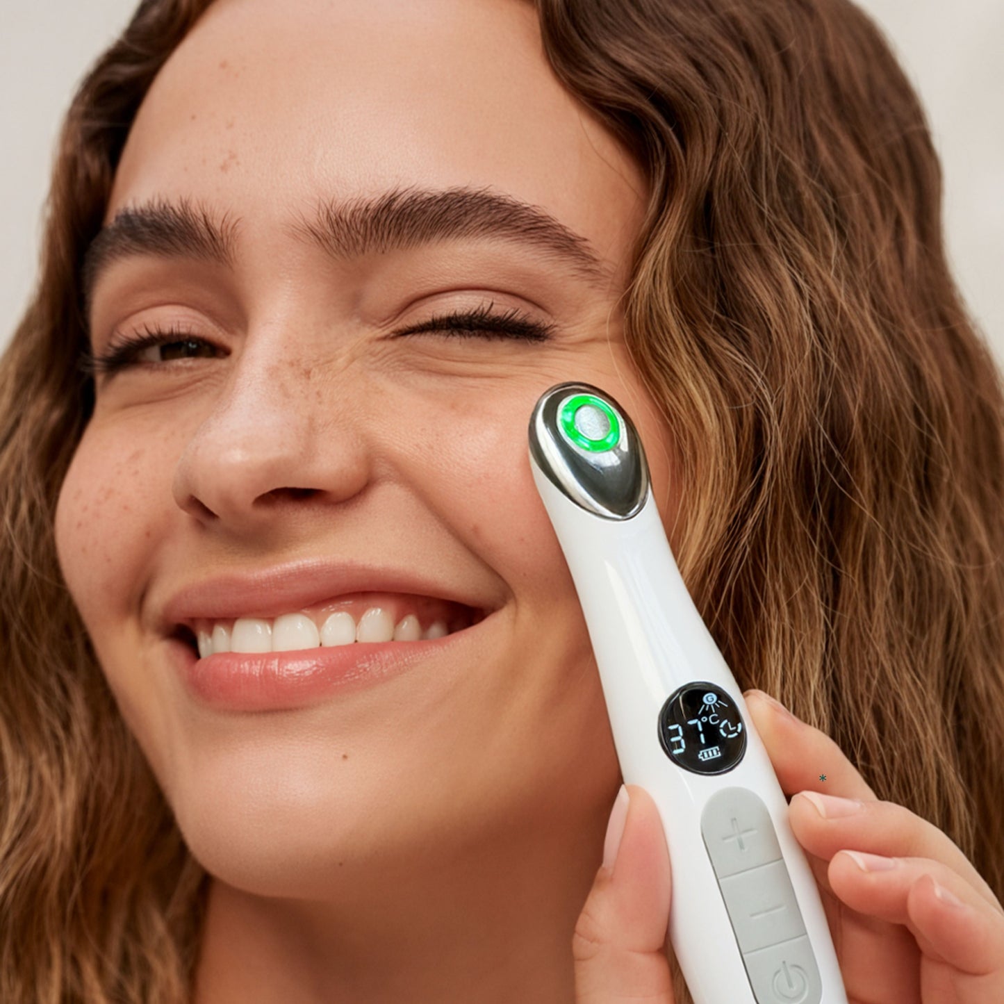 Hot Compress - Heated Eye Wand™ LED+